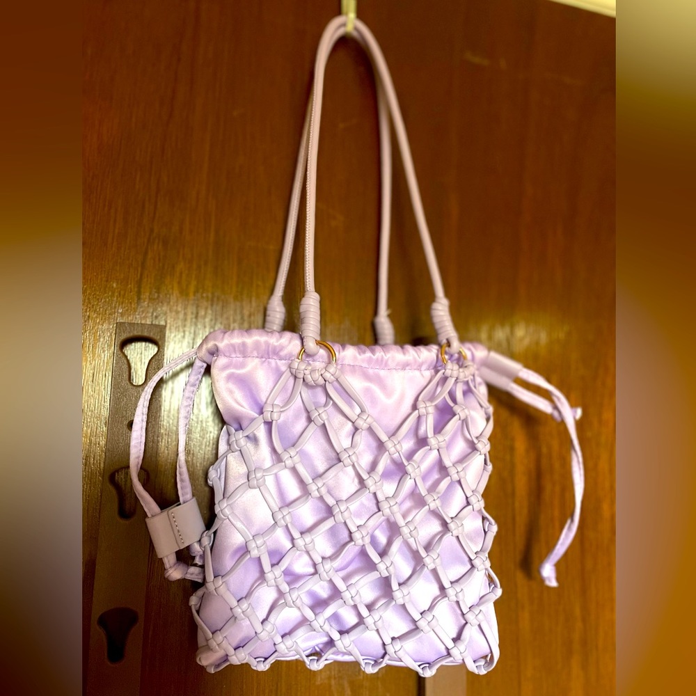 Modern Stylish Pretty ASOS Topshop Recycled Lilac Small Drawstring Purse Handbag